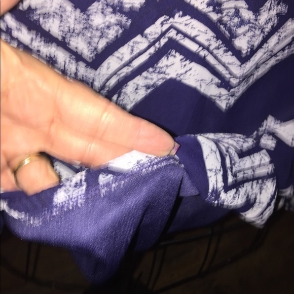 New Directions size XL blue and white lined semi sheer with flair sleeves - Picture 6 of 8